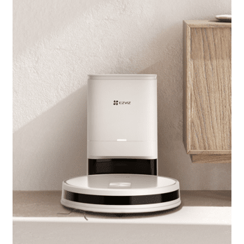 RC3 PLUS: Vaccum Robot Cleaning With Base